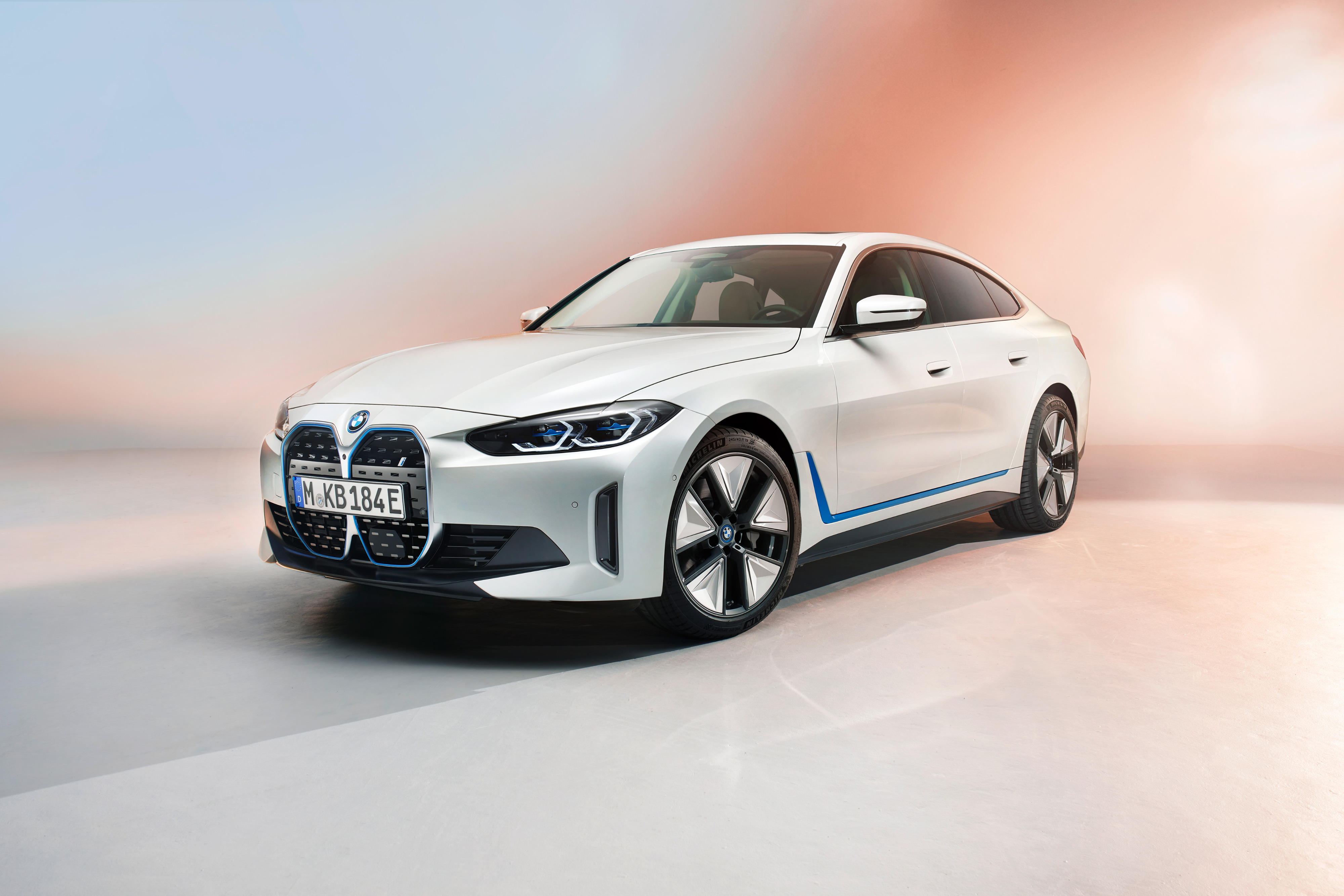 THE i4.