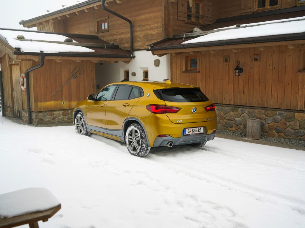 BMW X2