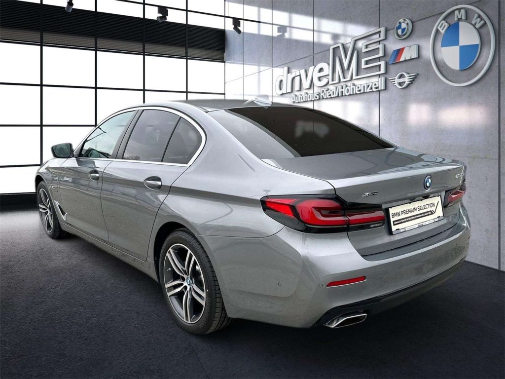 BMW 530