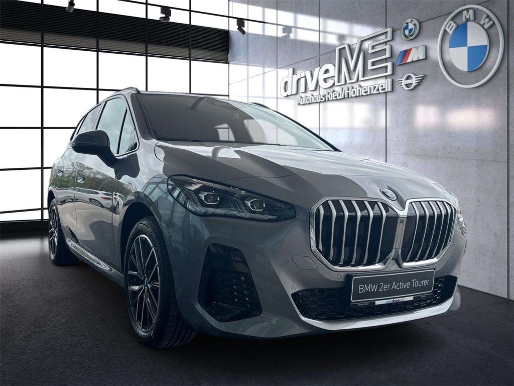 BMW 225