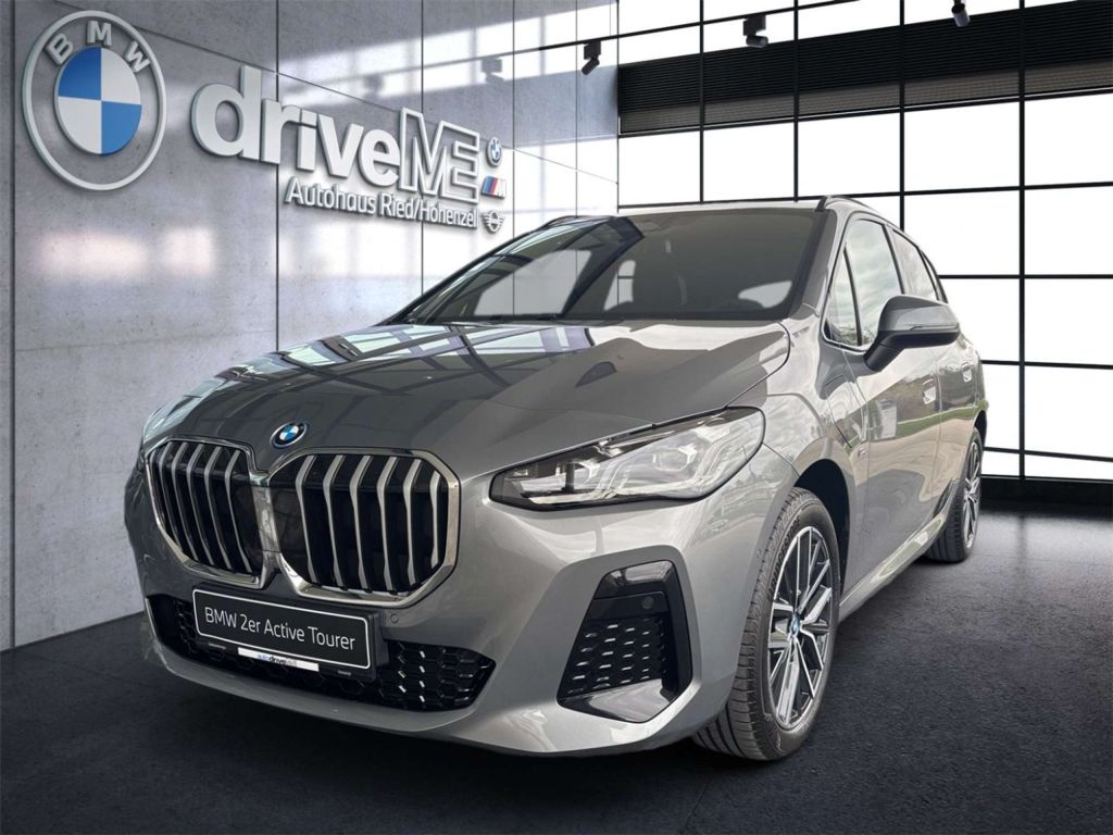 BMW 225