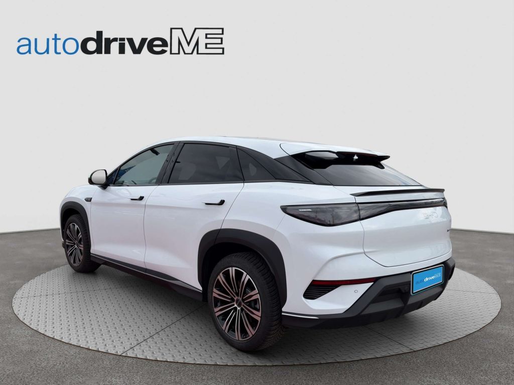 BYD Sealion 7