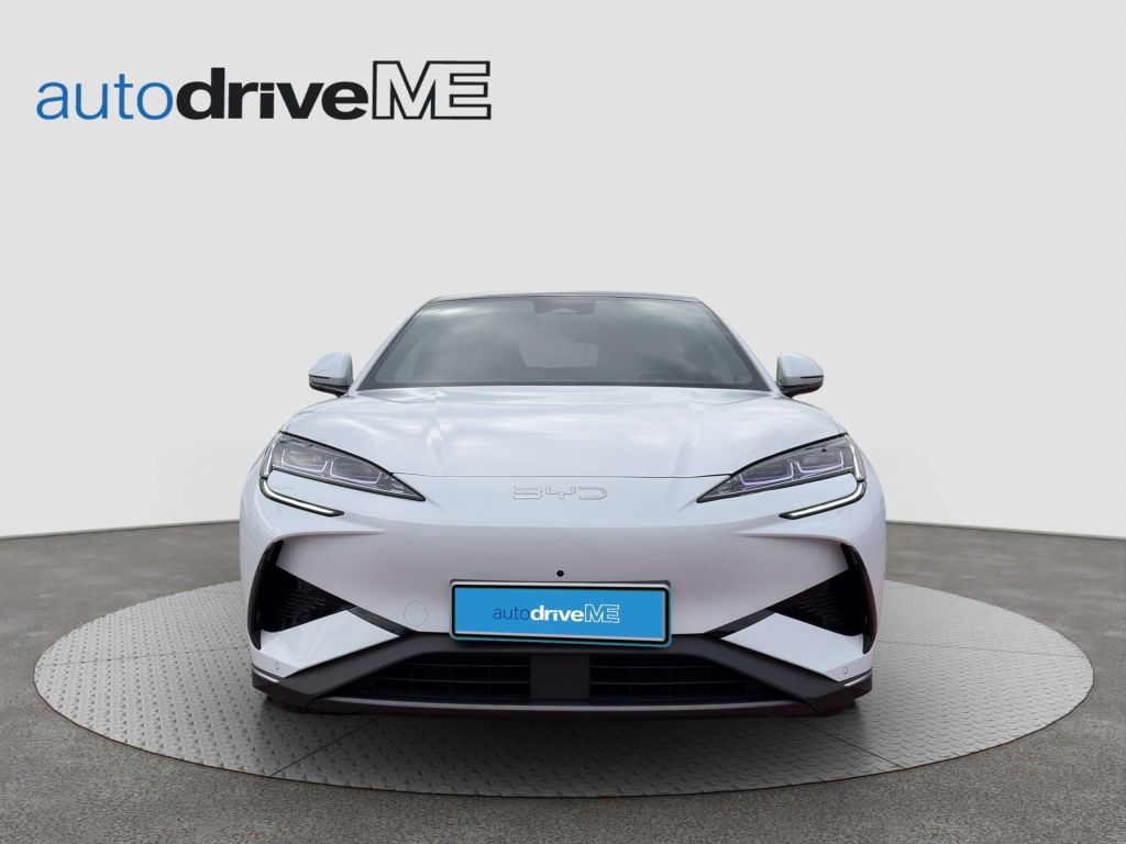BYD Sealion 7