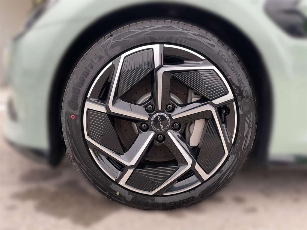 BYD Seal