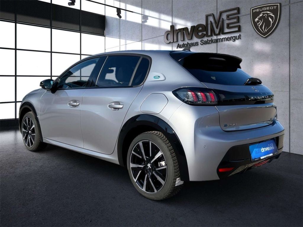 Peugeot e-208