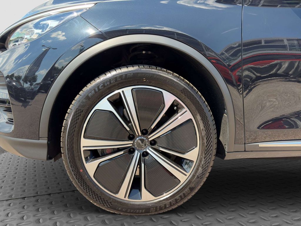 BYD Tang