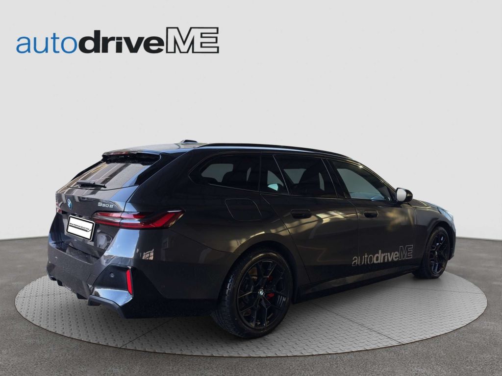 BMW 550