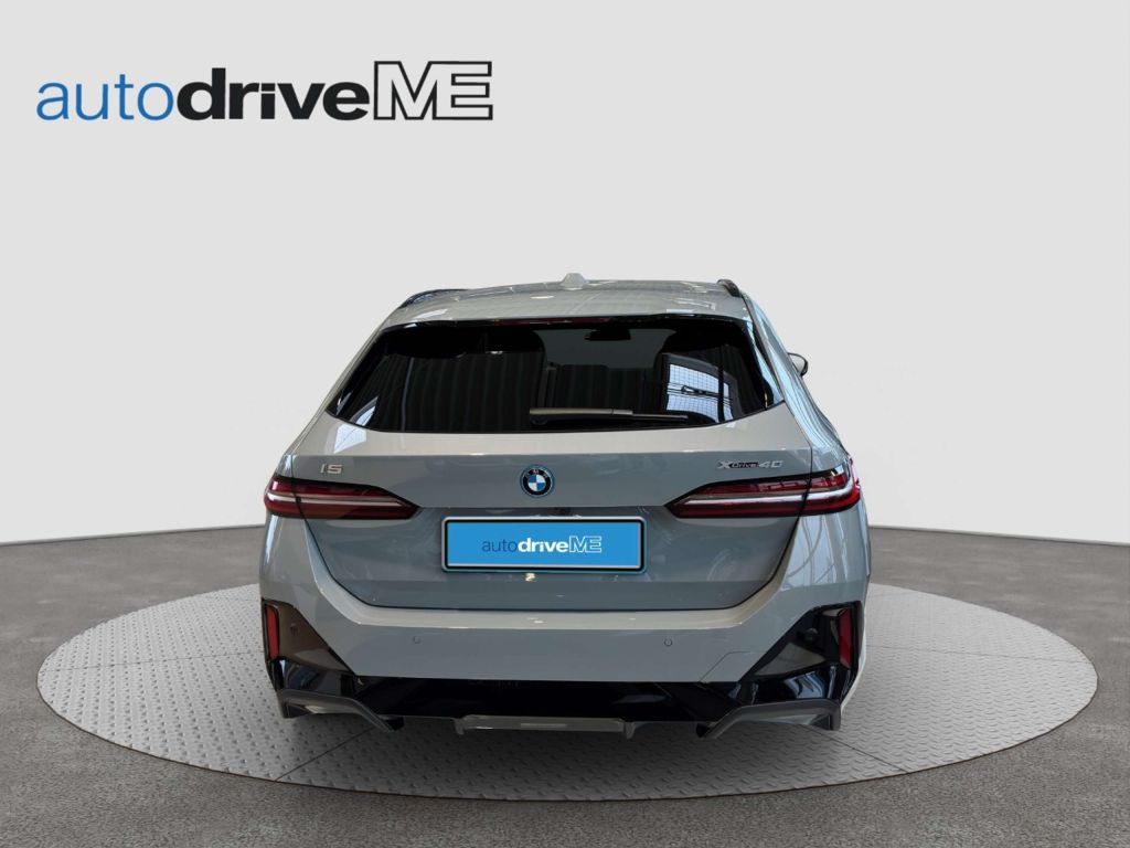 BMW i5