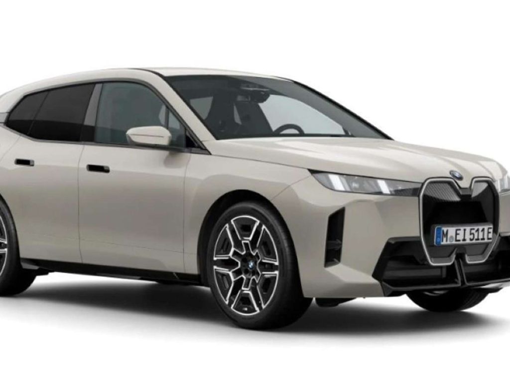BMW iX
