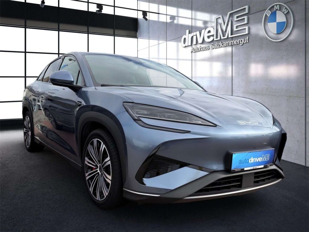 BYD Sealion 7