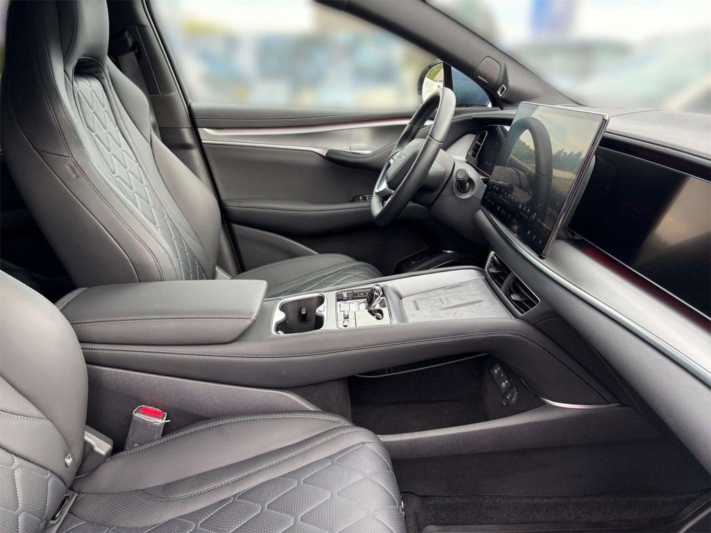 BYD Sealion 7
