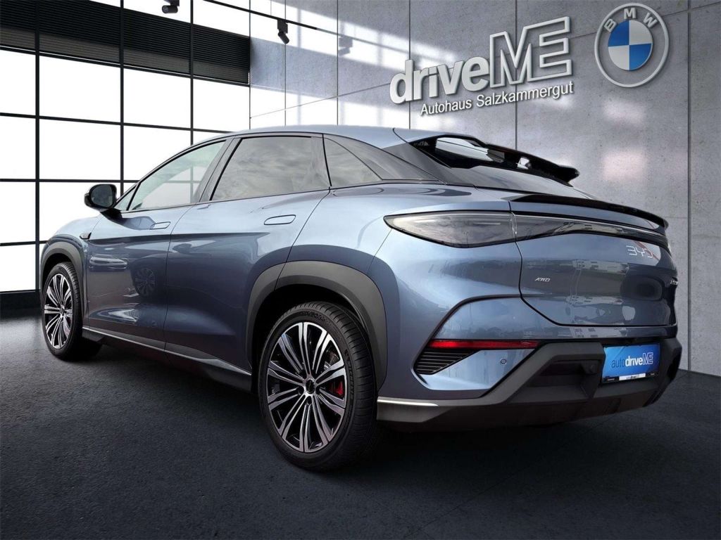 BYD Sealion 7