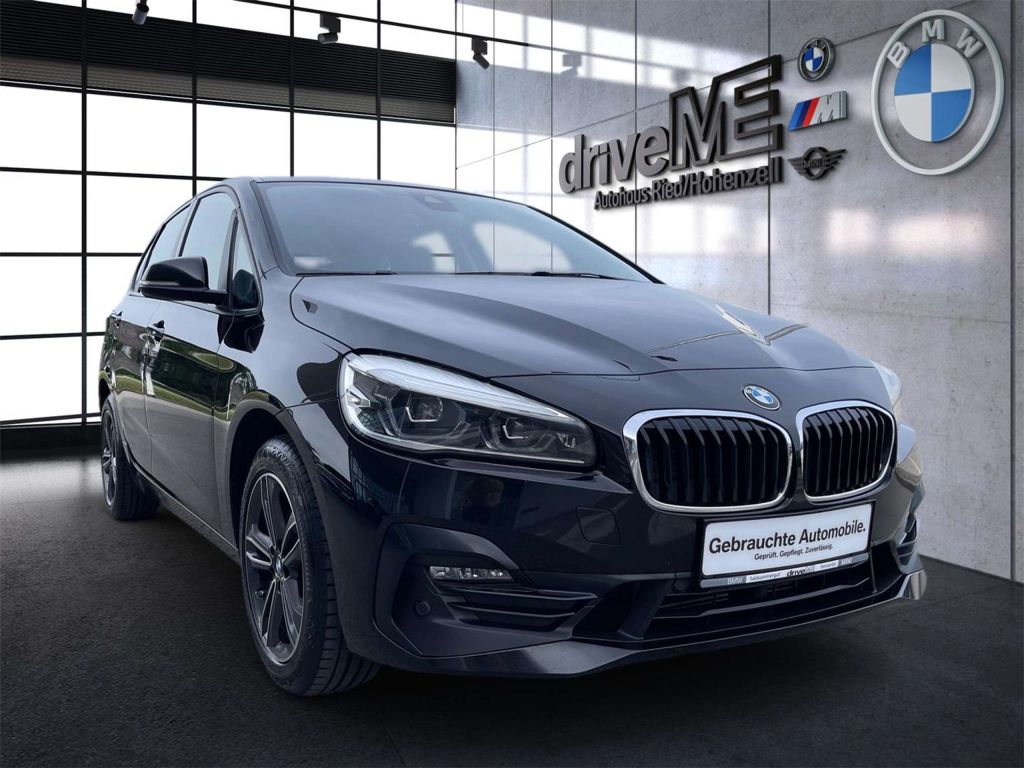 BMW 218