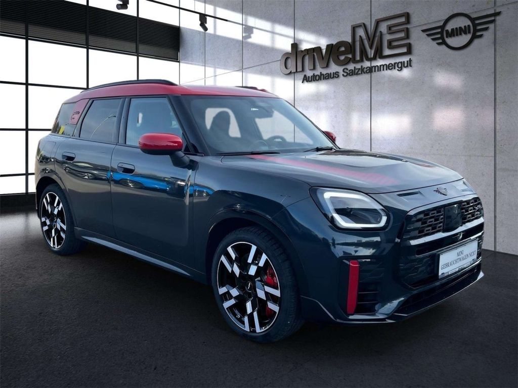 MINI John Cooper Works Countryman