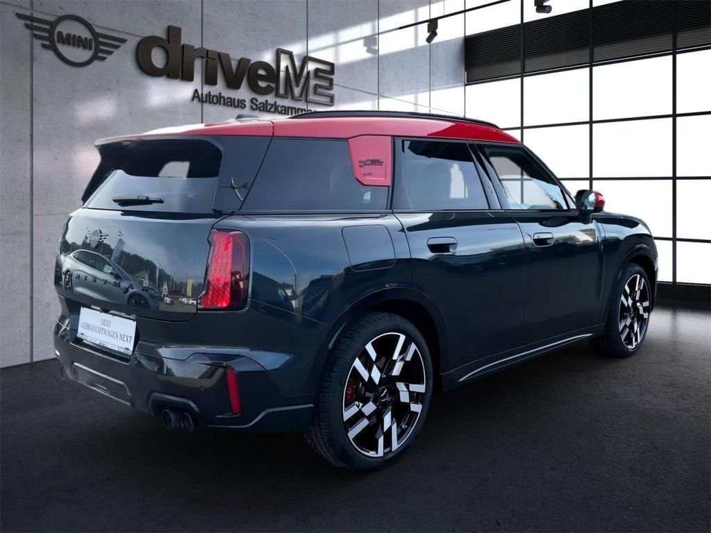 MINI John Cooper Works Countryman