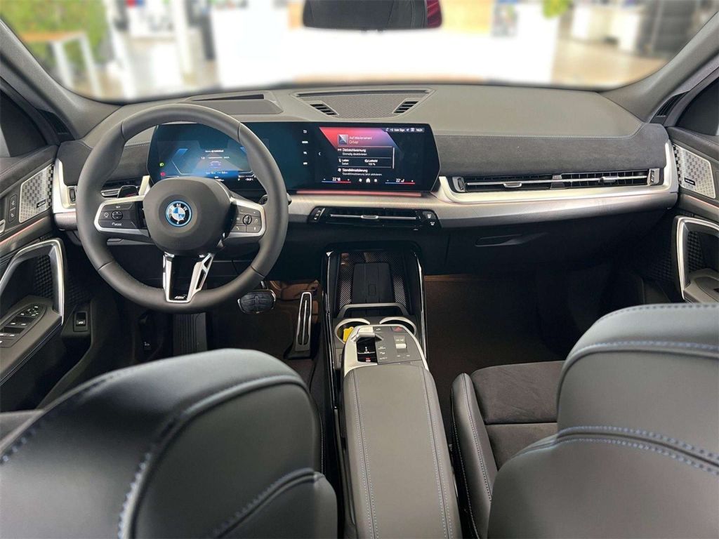 BMW iX2