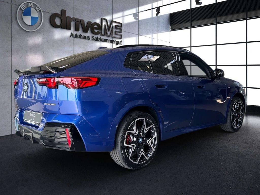BMW iX2