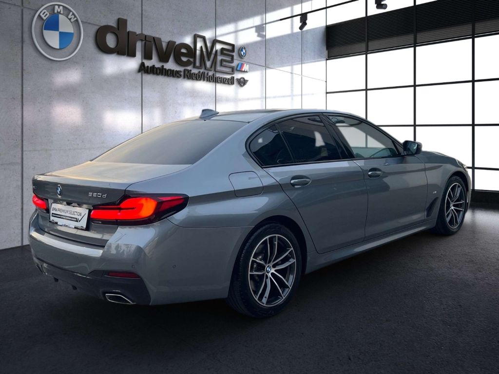 BMW 520