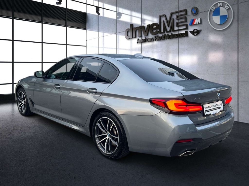 BMW 520