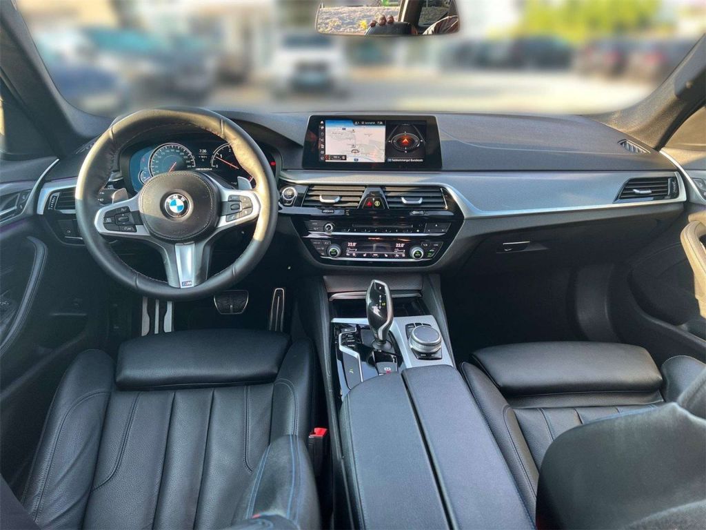 BMW 550