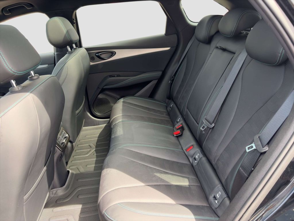 BYD Seal 6