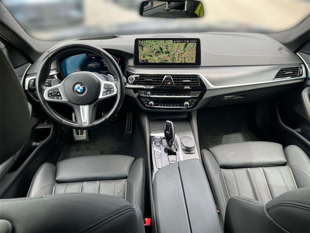 BMW 520