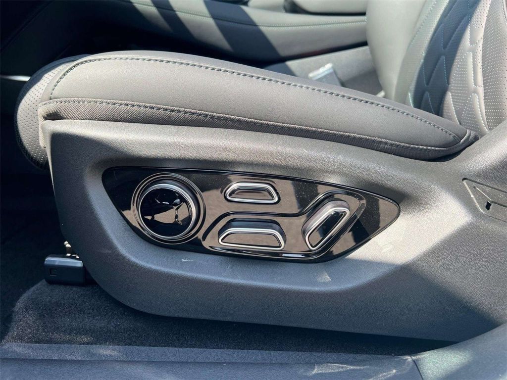 BYD Sealion 7