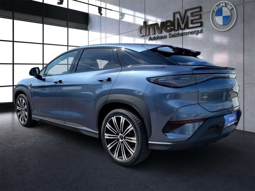 BYD Sealion 7