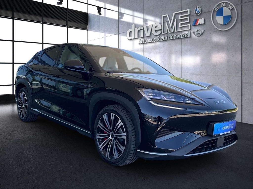 BYD Sealion 7