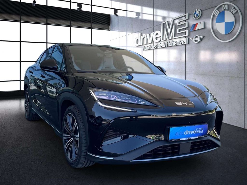 BYD Sealion 7