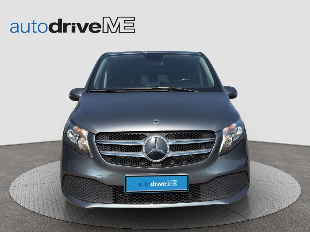 Mercedes-Benz V 220