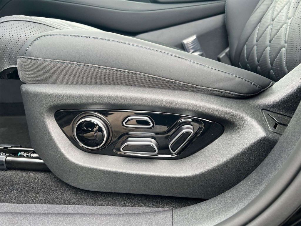 BYD Sealion 7