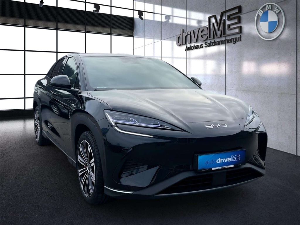 BYD Sealion 7