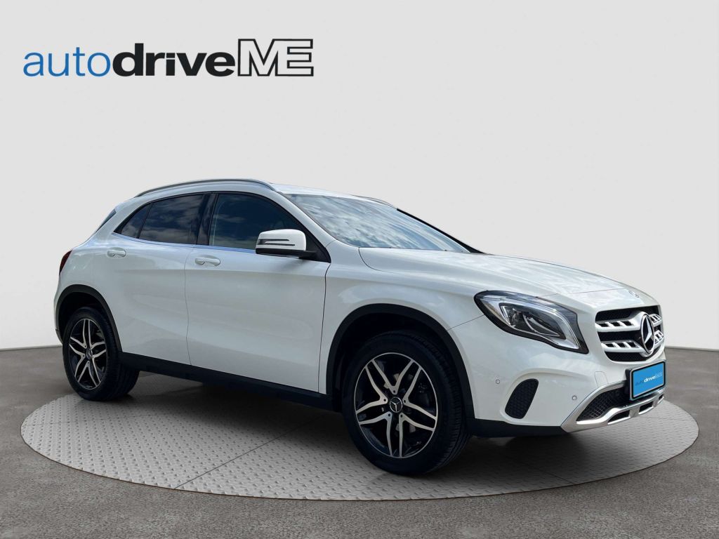Mercedes-Benz GLA 200