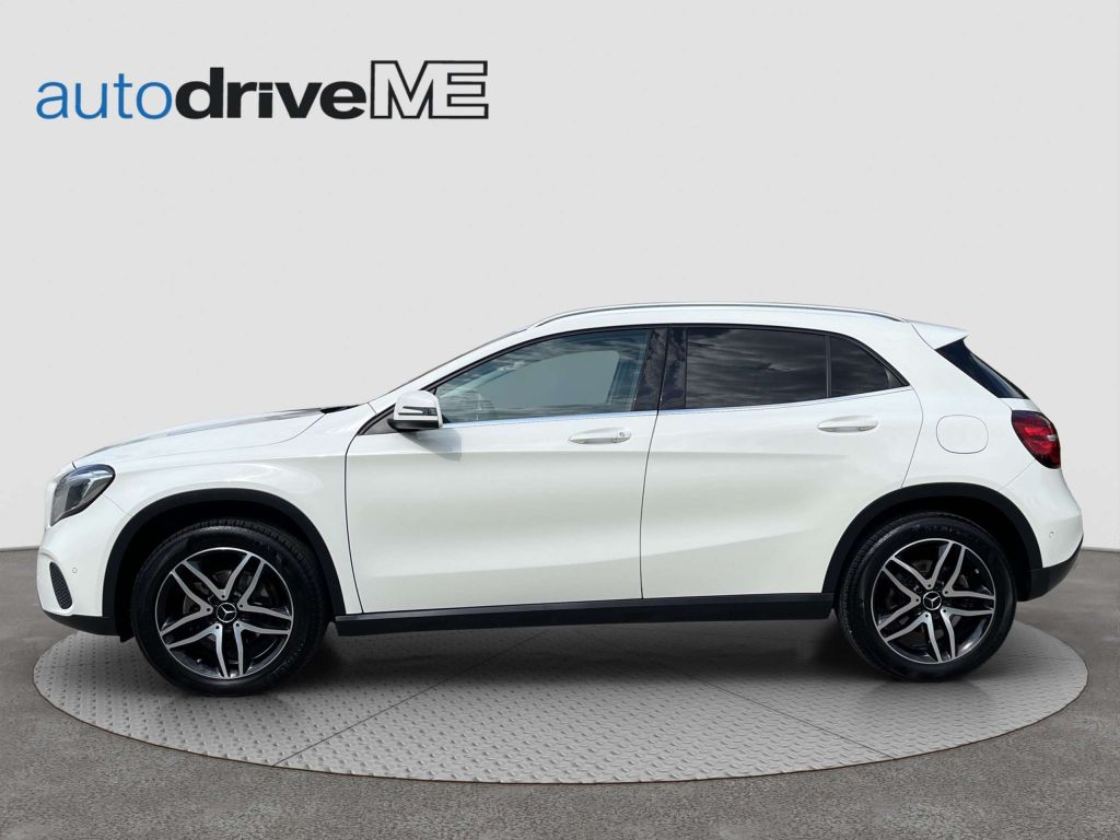 Mercedes-Benz GLA 200