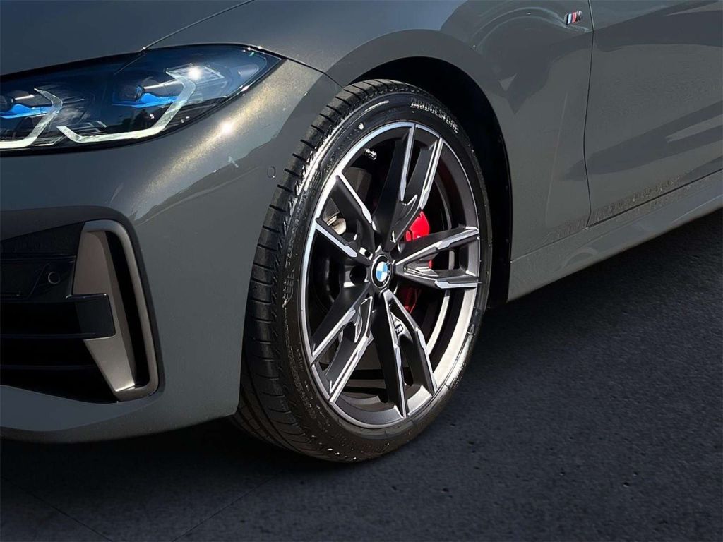 BMW 440