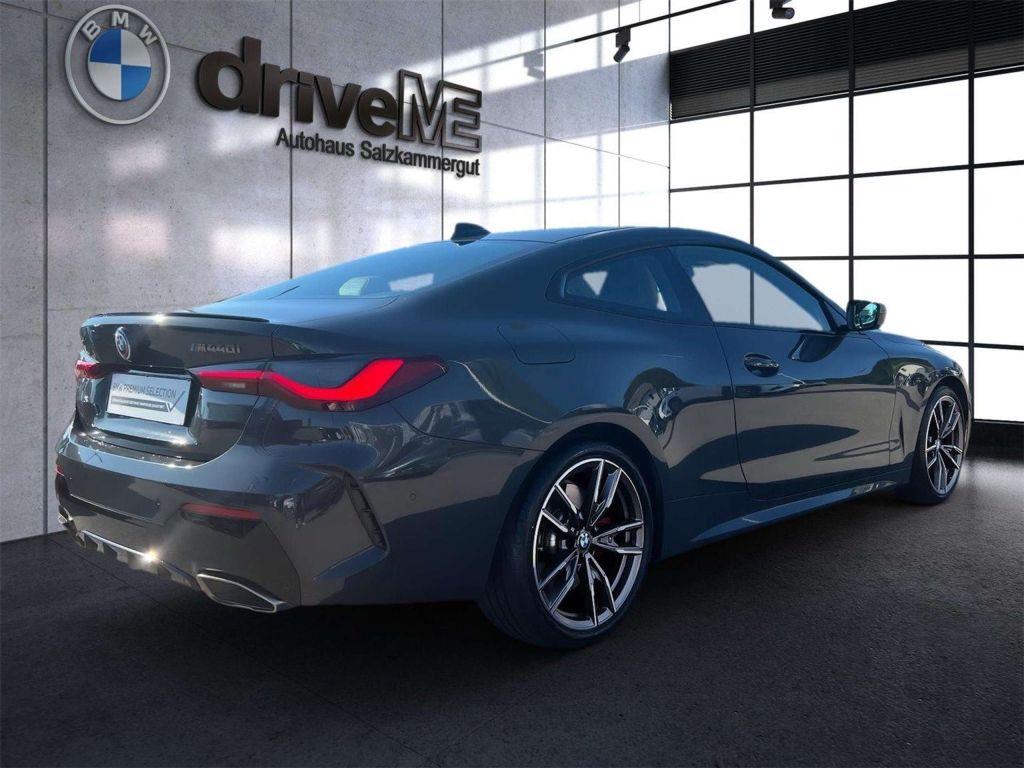 BMW 440