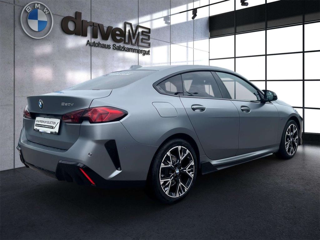 BMW 220