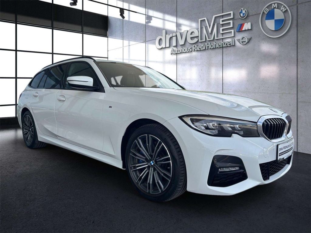 BMW 330