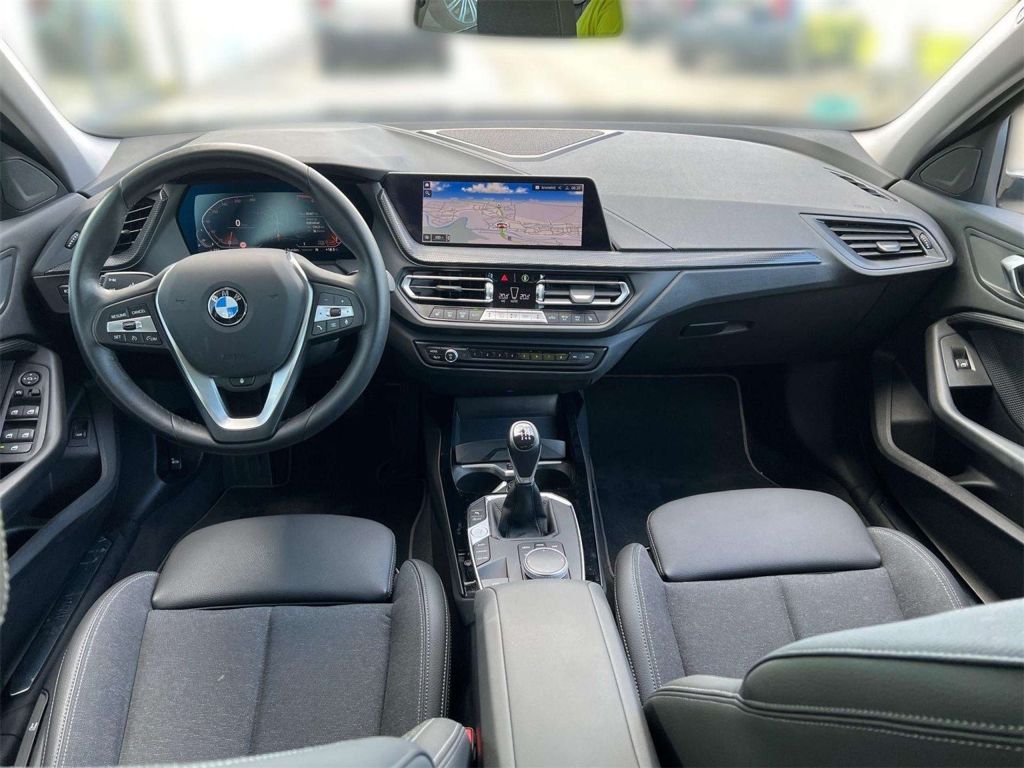 BMW 118
