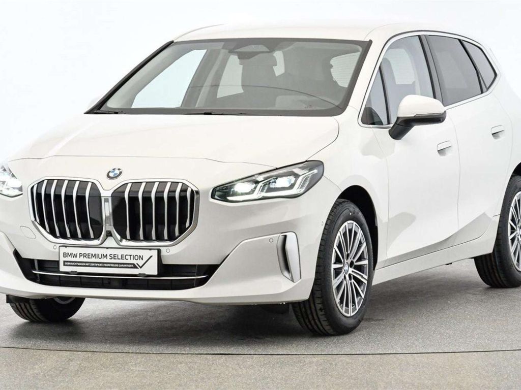 BMW 218