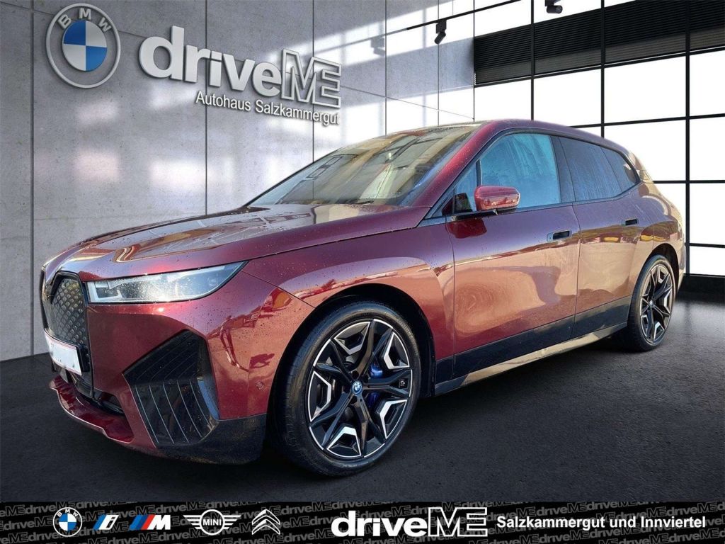 BMW iX