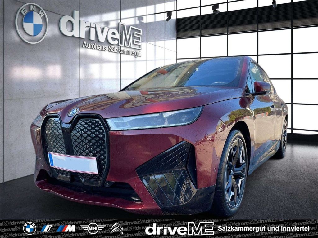 BMW iX