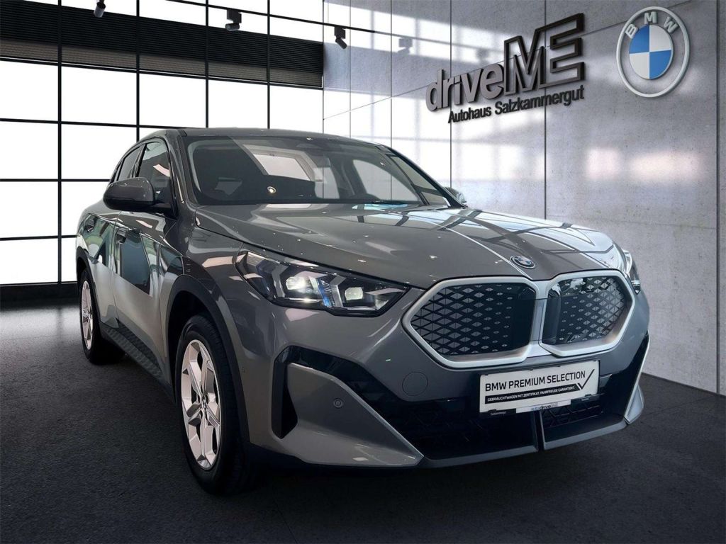 BMW iX2