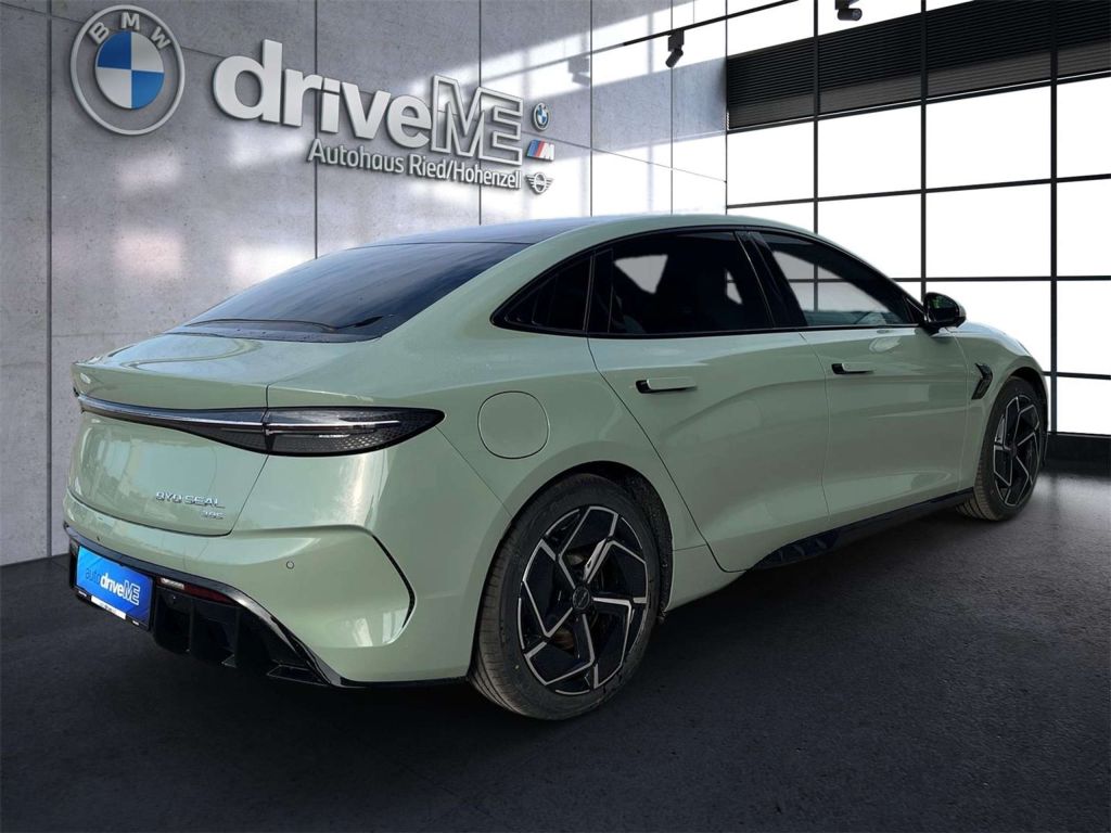 BYD Seal