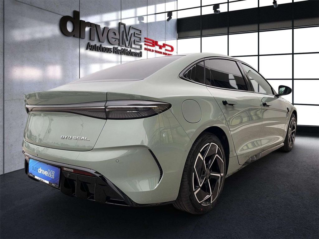 BYD Seal