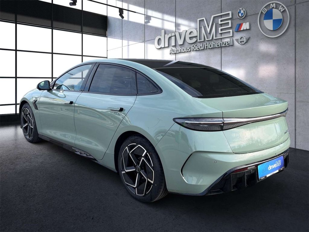 BYD Seal
