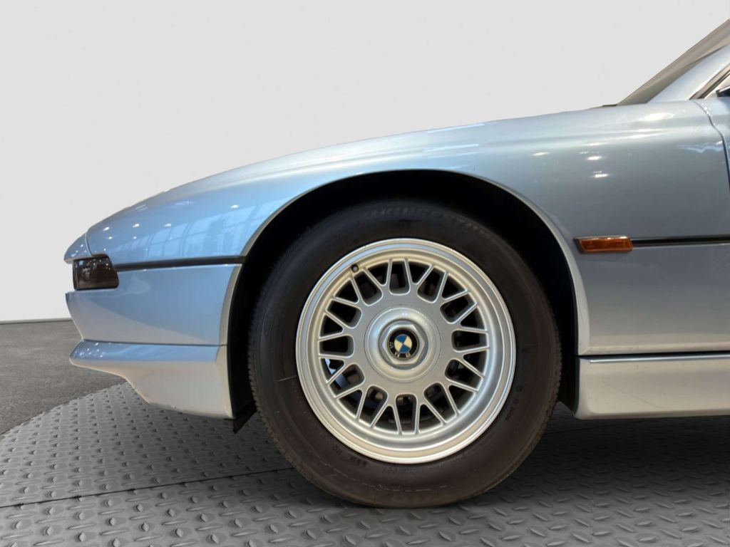 BMW 850