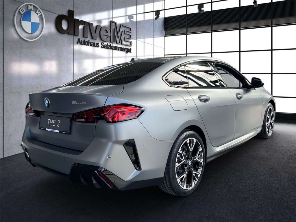 BMW 220