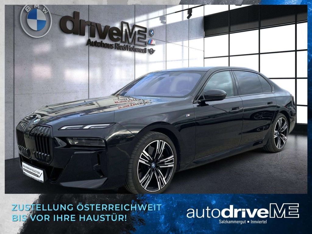 BMW i7